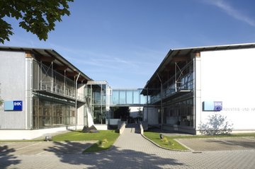 Haupteingang der IHK in Schweinfurt